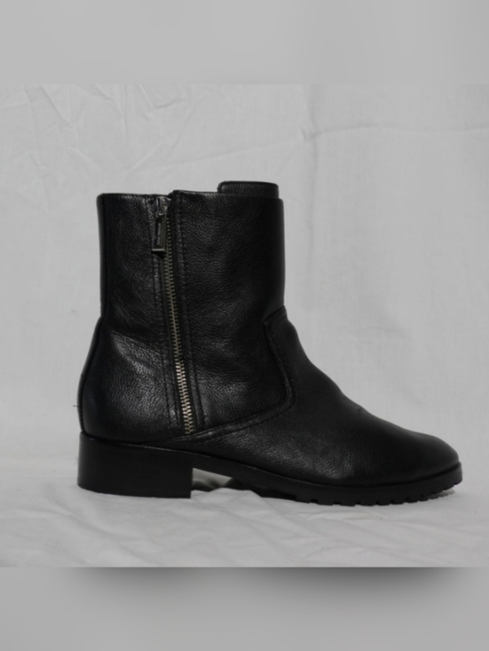 Michael Kors Shoes - MICHAEL KORS Black Triple Zippered Ankle Moto Boots w/Lugg Soles, size 8½M